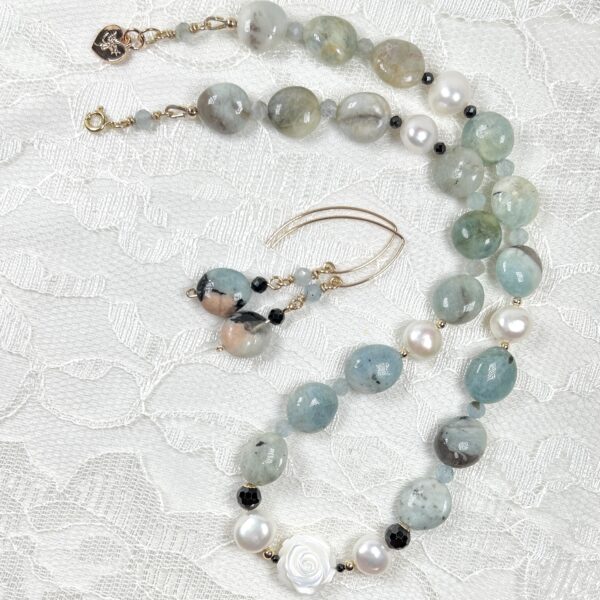 Aquamarine Pebbles Feeling Rosie Necklace and Earring Set