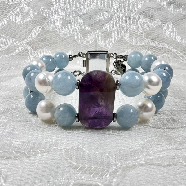 Aquamarine and Pearls Double Bracelet with Amethyst and Cabochon Chunky Aquamarine and Pearls Double Bracelet with Amethyst Cabochon Focal